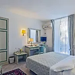 Kursaal 3*